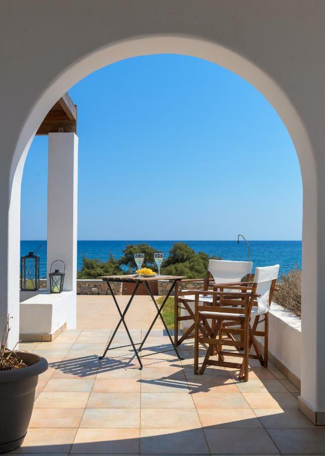 Villa Corinna ラクハニア エクステリア 写真
